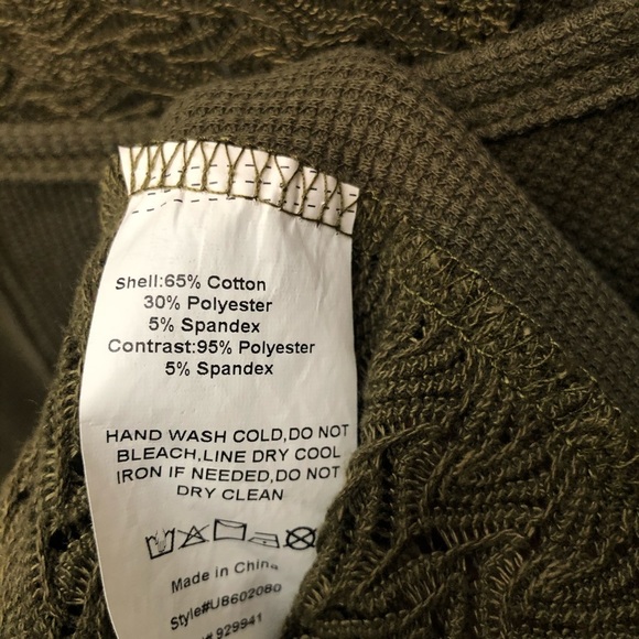 Weekend by Suzanne Betro lace back tunic top - Picture 4 of 5